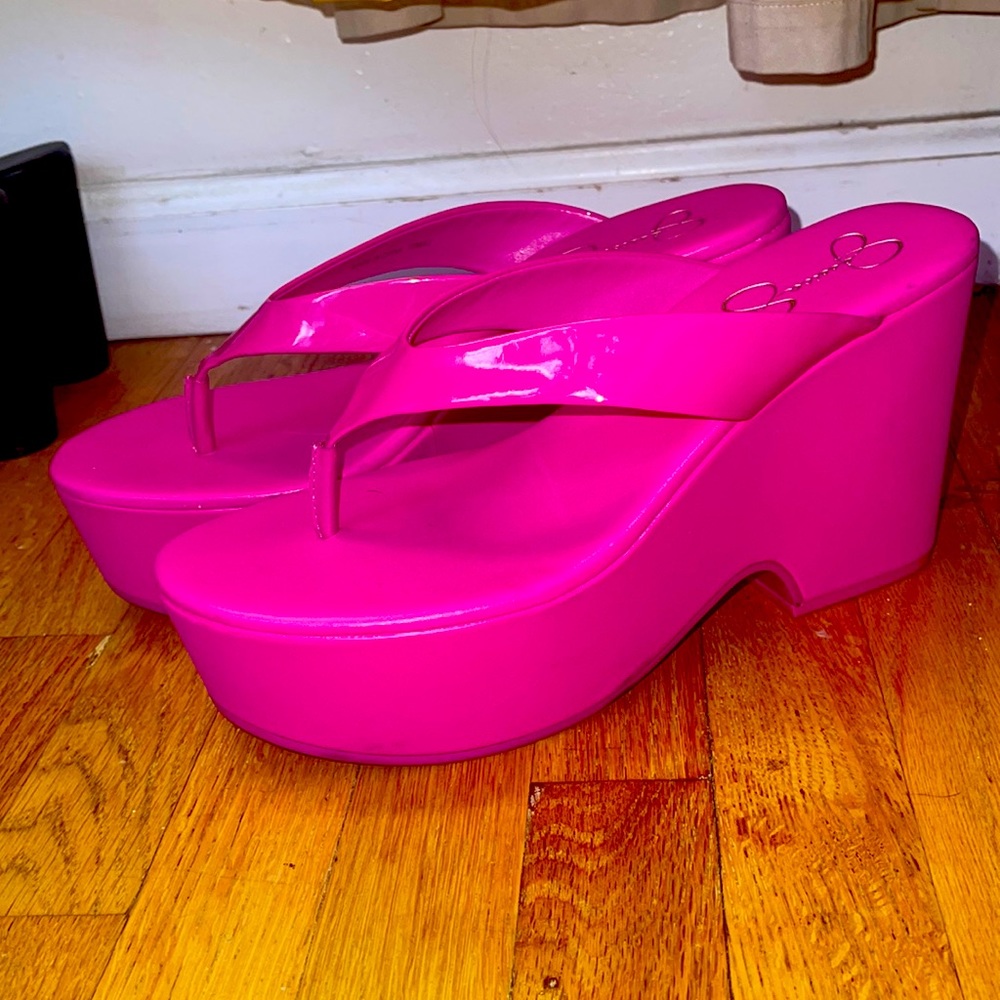 Pink Jessica Simpson Y2K Thonged Platform Sandal